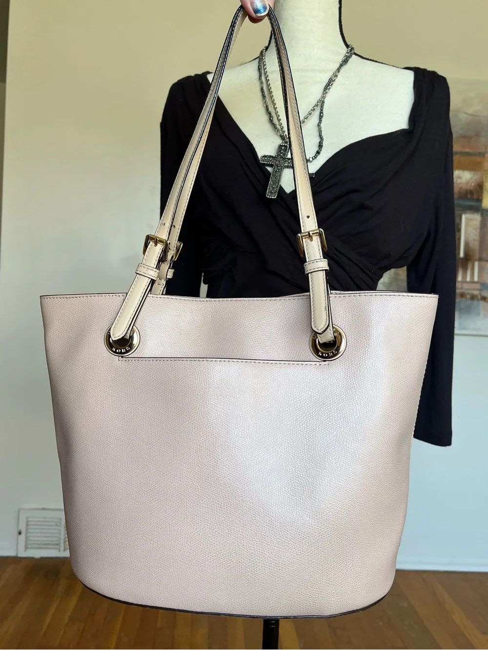 Michael Kors pink leather tote - Picture 2 of 16